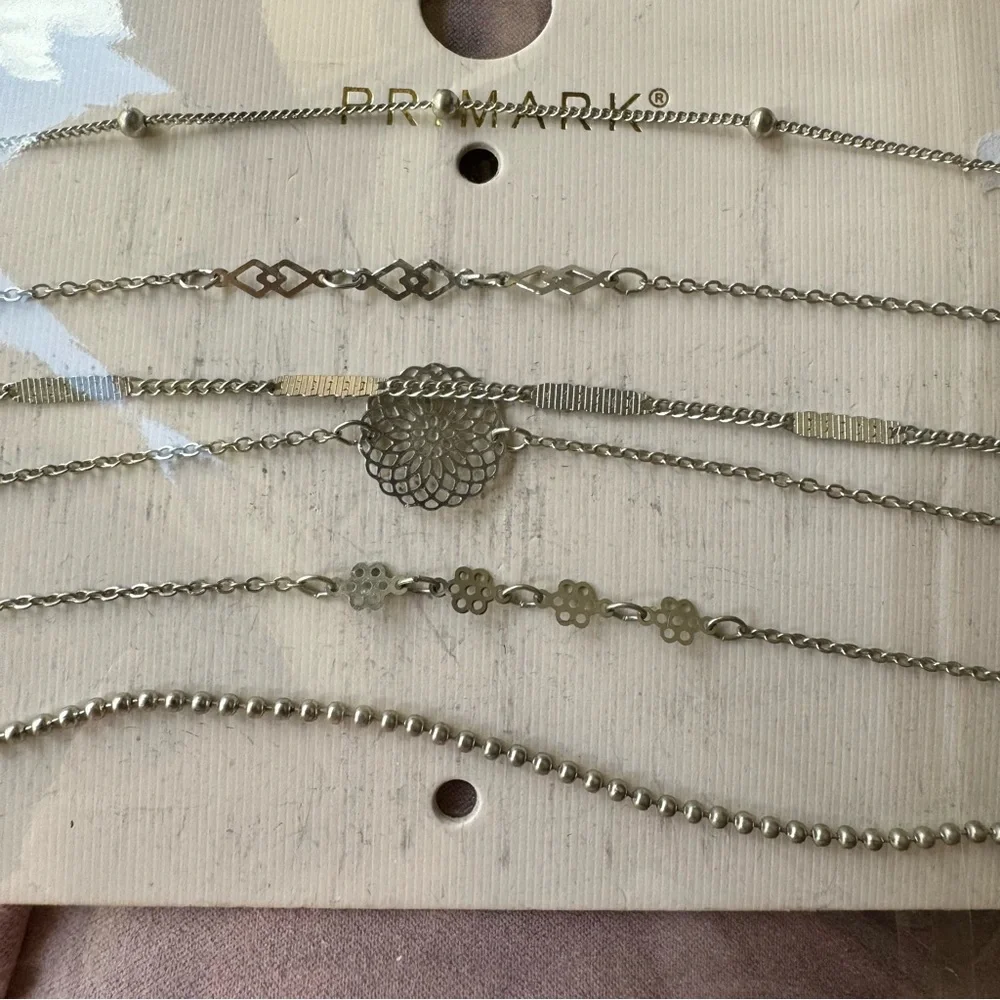 PRIMARK CHOKERS.‎ NWOT. 6 - Silver Designs.